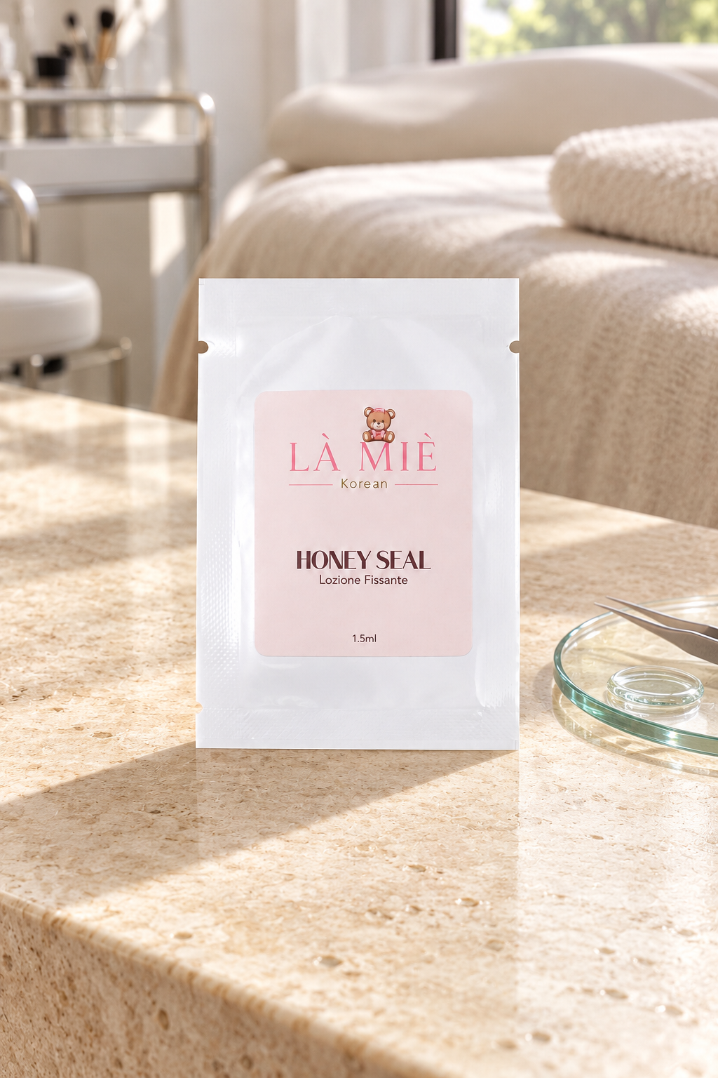Bustina HONEY SEAL LÀ MIÈ – ambientazione nello studio beauty