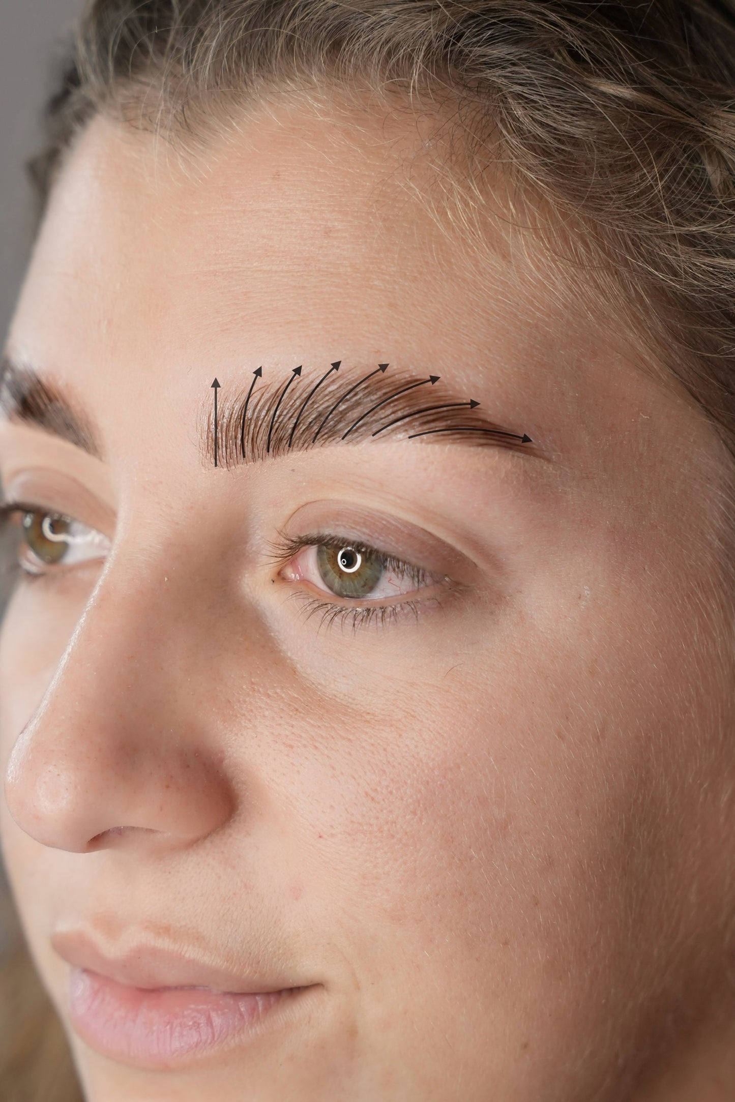 Brows Trend Masterclass: Diventa una Specialista in Laminazione Avanzata e Design con Tinte Grafiche