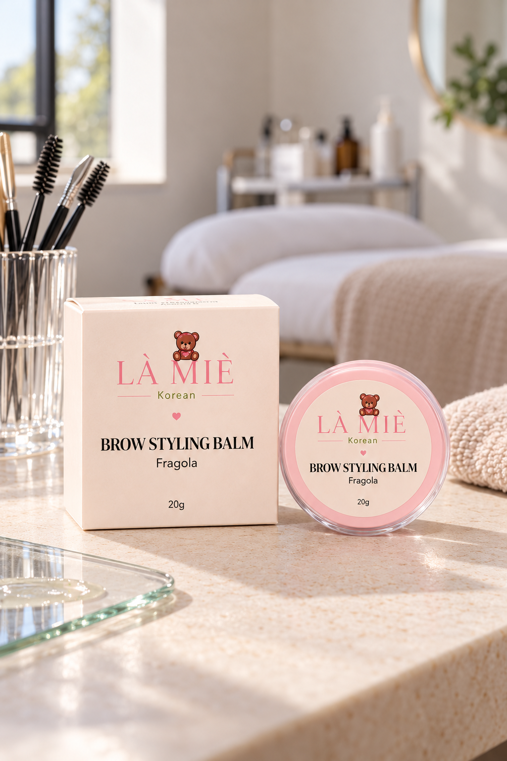 BROW STYLING Fragola LÀ MIÈ – ambientazione nello studio beauty